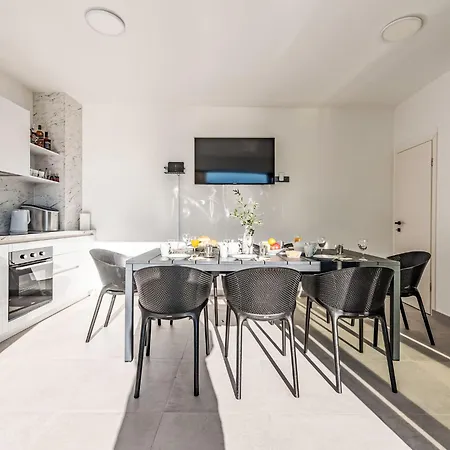 Сasa de vacaciones With Heated Pool By Interhome *